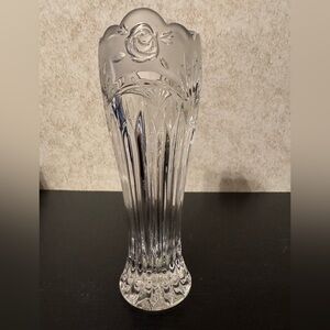 Elegant Oneida Clear Glass Vase